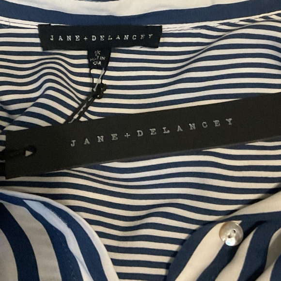 Jane + Delancey Button-Up w/ button back Shirt Size 2X navy Blue white Stripe - Picture 4 of 12